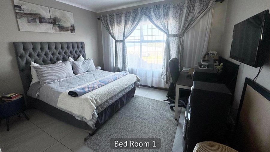 2 Bedroom Property for Sale in Sunnyridge Eastern Cape